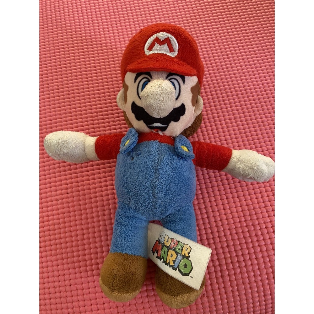 Super Mario Plush 2018 Official Nintendo Good Stuff Stuffed Toy 8"
